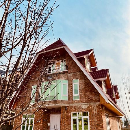 Al Jalal Resort Срінагар Екстер'єр фото
