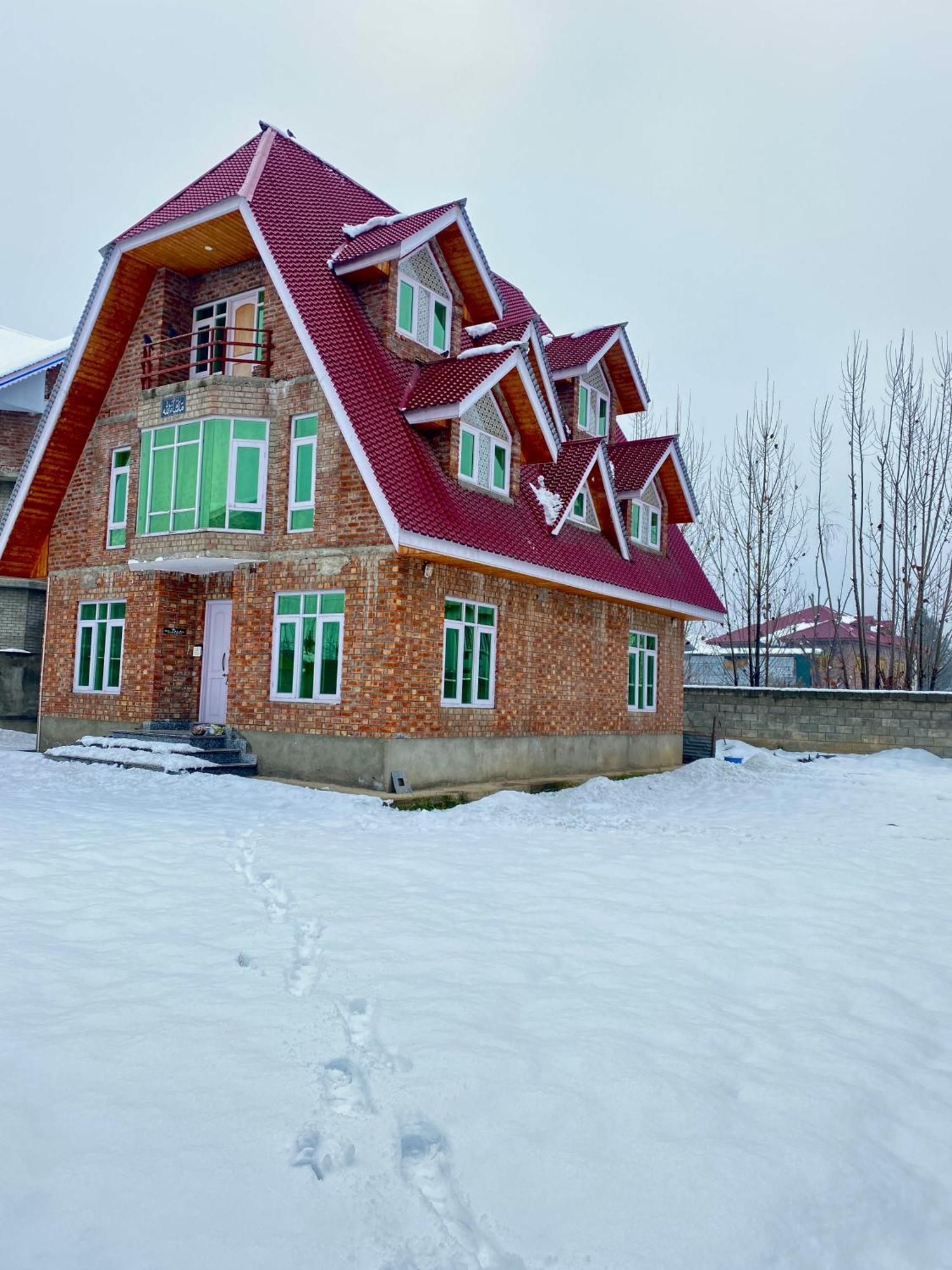 Al Jalal Resort Срінагар Екстер'єр фото